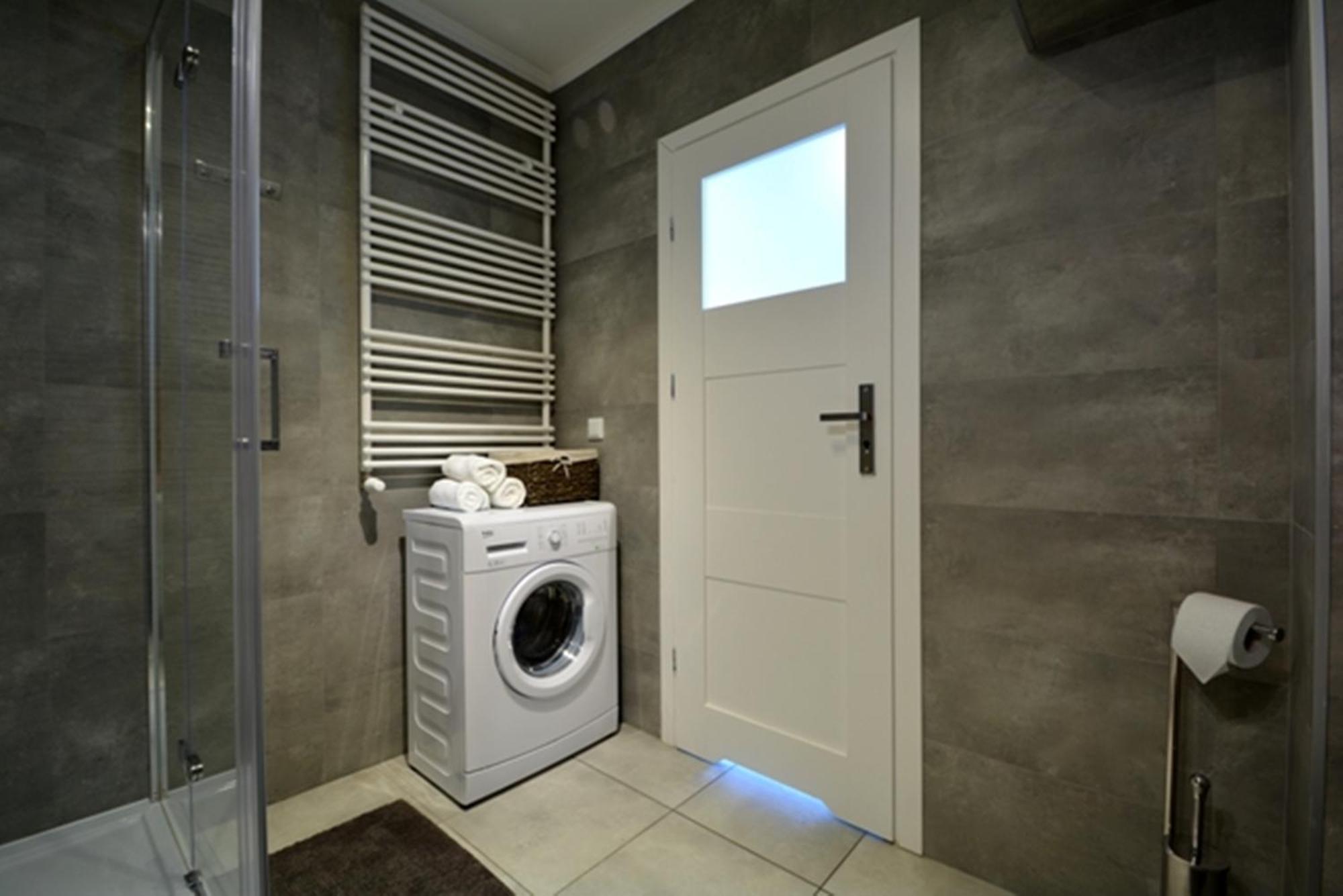 Apartament Wakacyjny Horyzont - Parking Gratis Miedzyzdroje Exterior photo